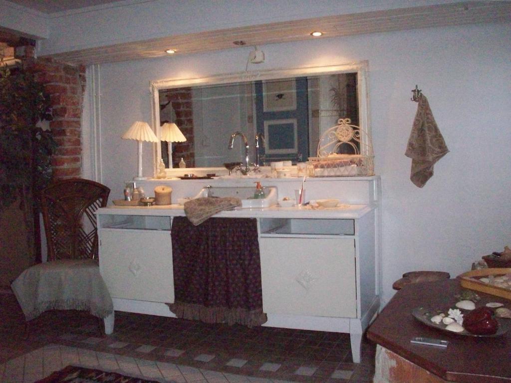 Hotel Brinkin Wanha Pappila Kokkola  Zimmer foto